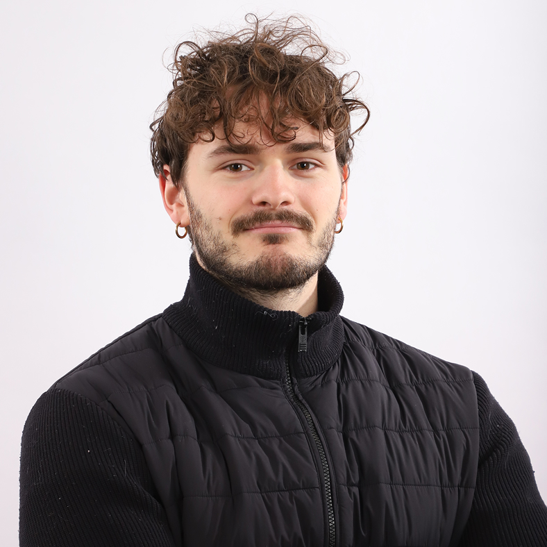  Nicolas 